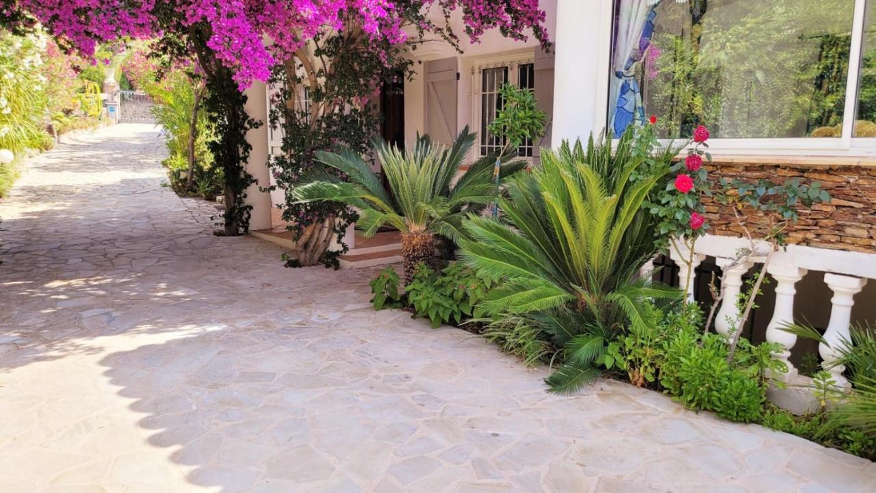 Villa Provencale A Sainte Maxime, Golf De Saint Tropez エクステリア 写真