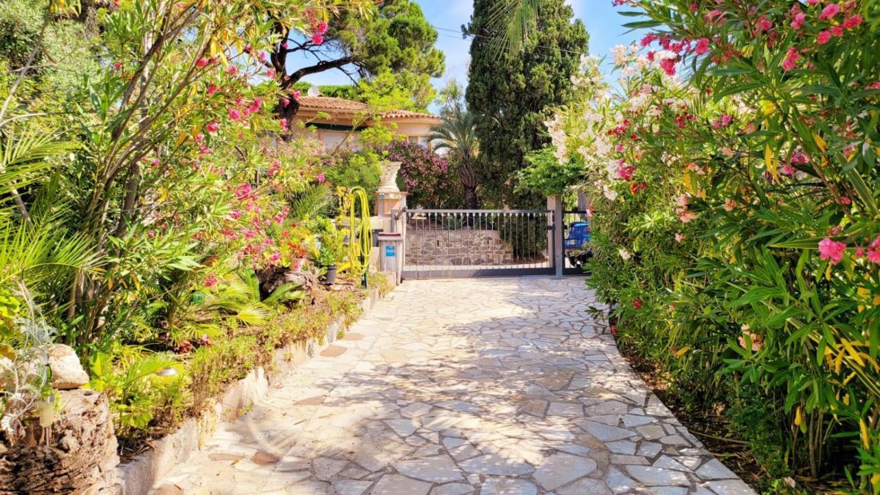 Villa Provencale A Sainte Maxime, Golf De Saint Tropez エクステリア 写真