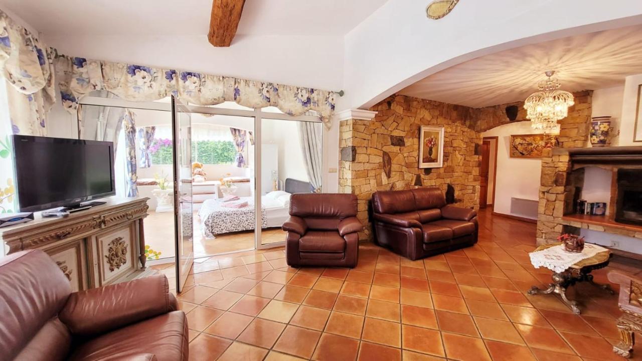 Villa Provencale A Sainte Maxime, Golf De Saint Tropez エクステリア 写真
