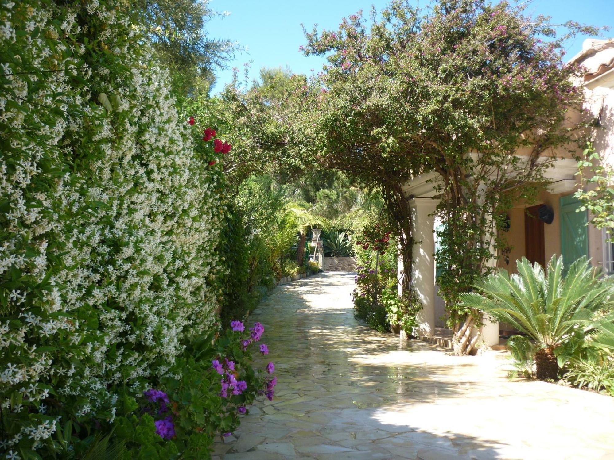 Villa Provencale A Sainte Maxime, Golf De Saint Tropez エクステリア 写真